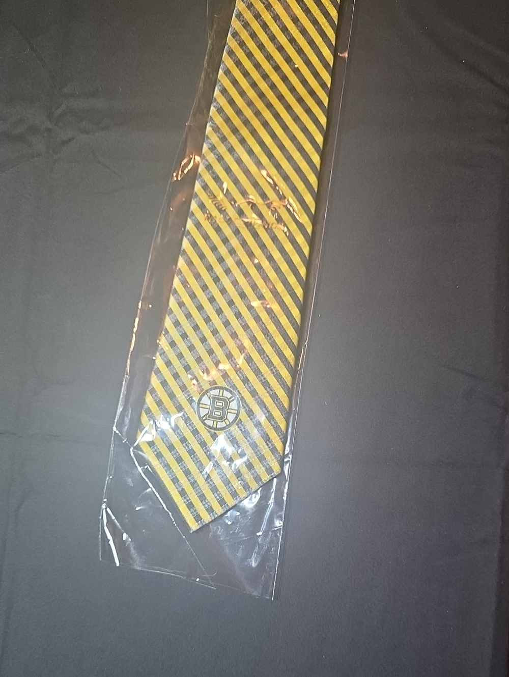 Boston Bruins Gingham Tie Eagles Wings NHL NWT Yellow Black